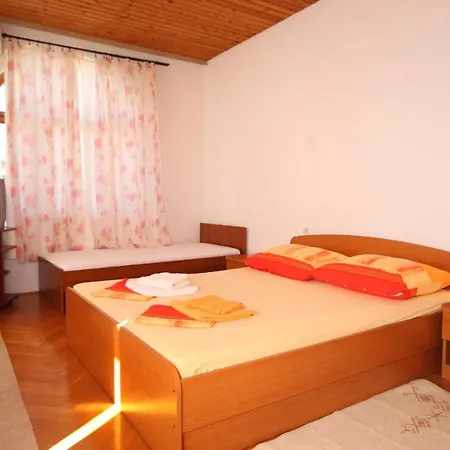 Gæstehus And With Parking Space - 6759 3*