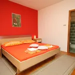 And With Parking Space - 6759 Maison d'hôtes 3*