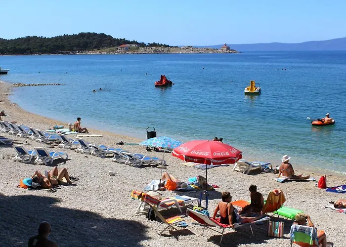 And With Parking Space - 6759 בית הארחה