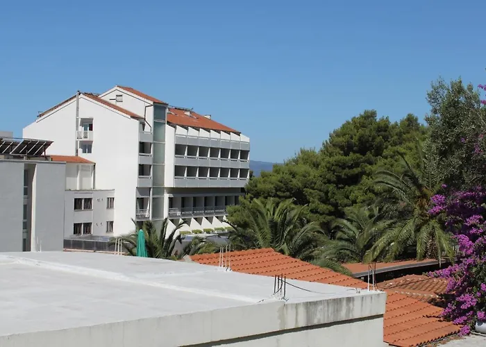 Guest house And With Parking Space - 6759