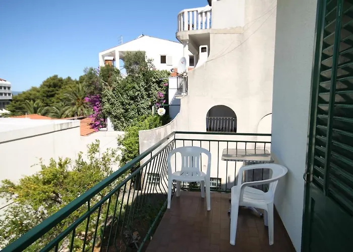 Gasthuis And With Parking Space - 6759 Makarska